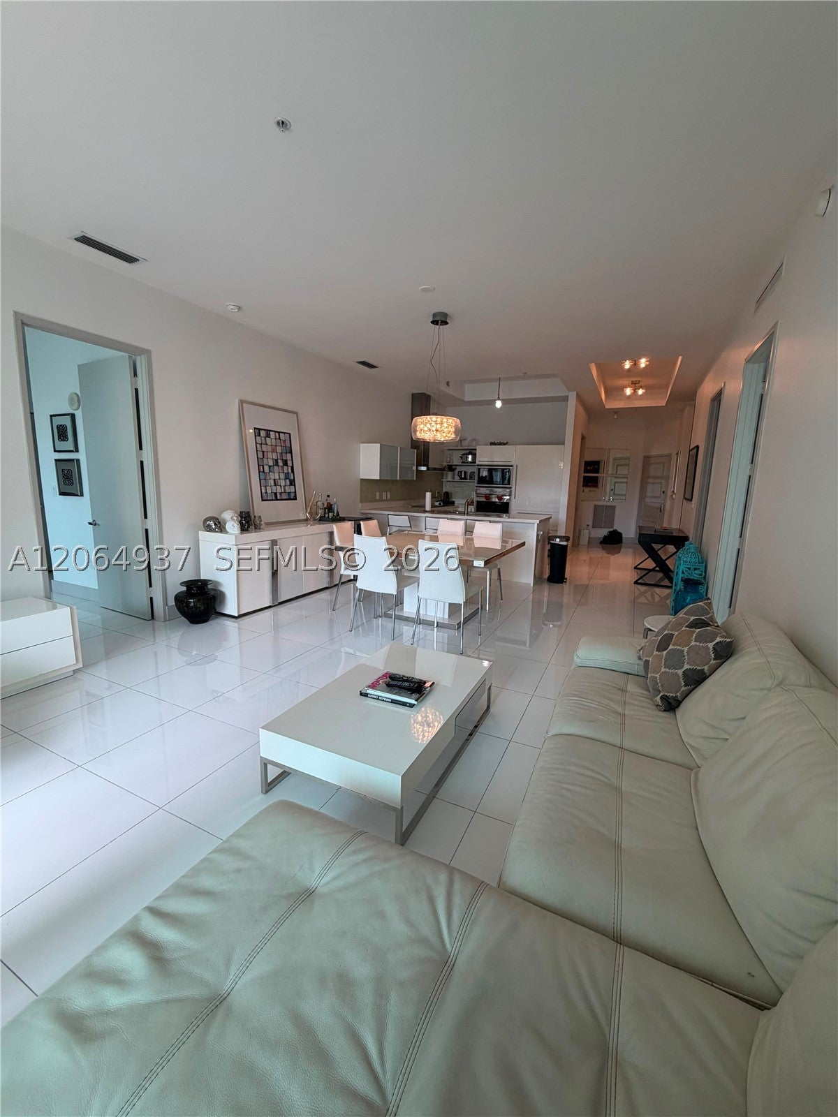 150 Sunny Isles Blvd 1-TH403