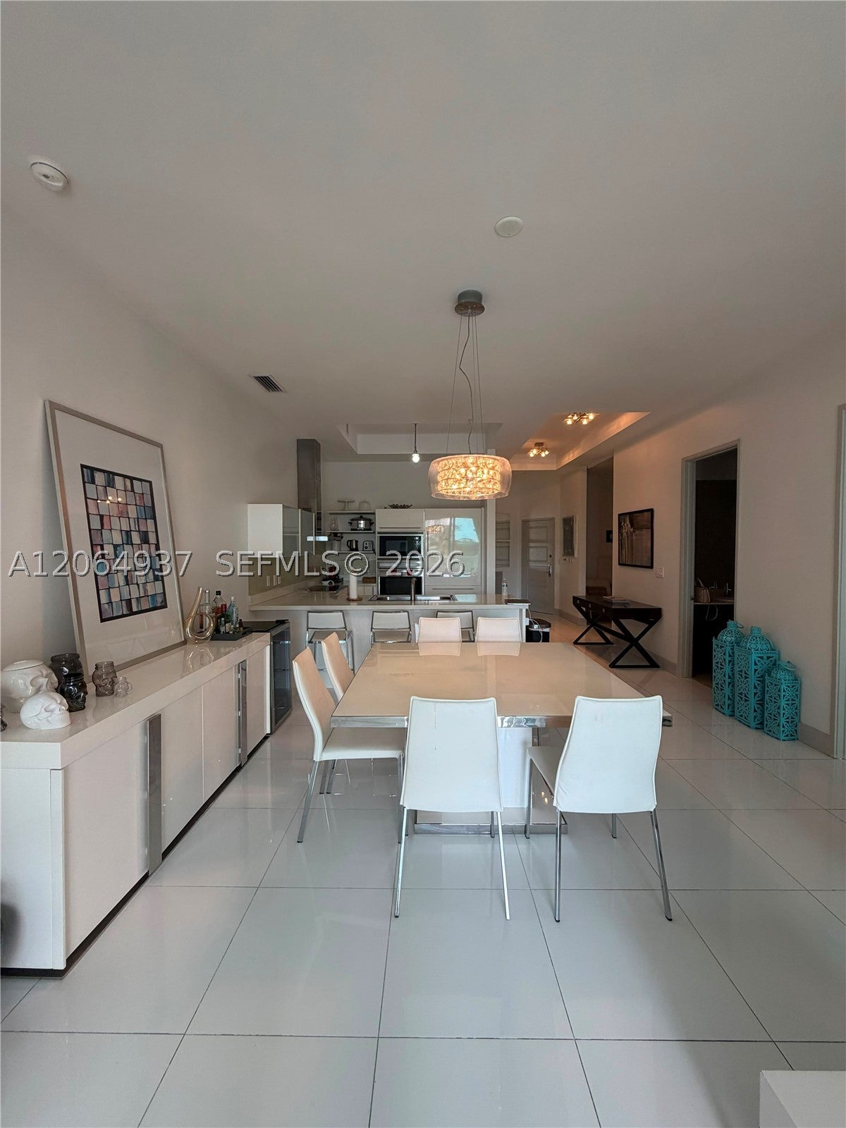 150 Sunny Isles Blvd 1-TH403
