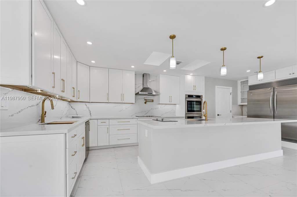 RUNNING BROOK HILLS - Residential