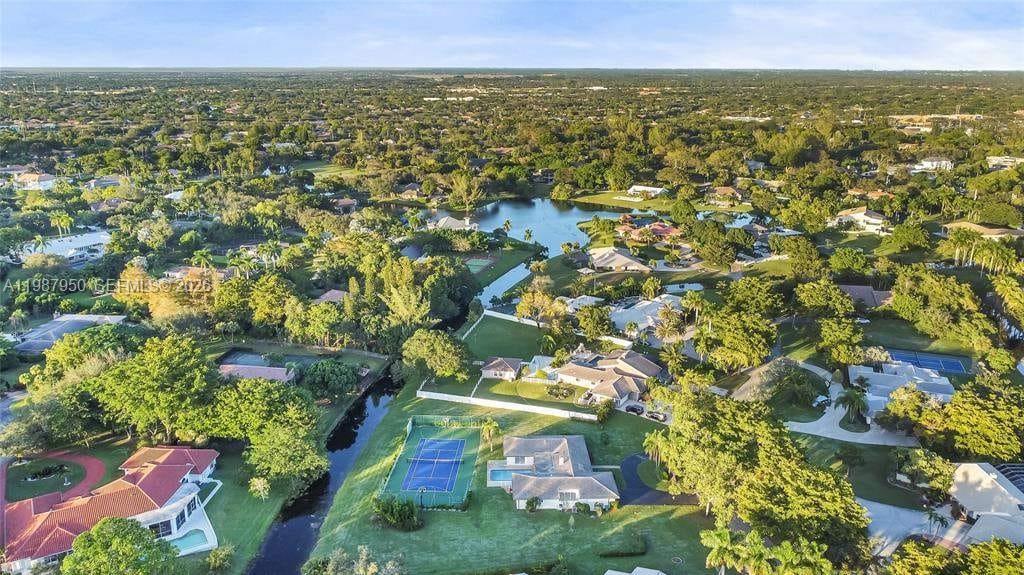 RUNNING BROOK HILLS - Residential