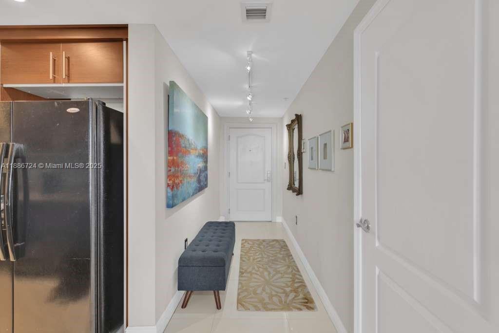 BRICKELL WAY CONDO - Residential