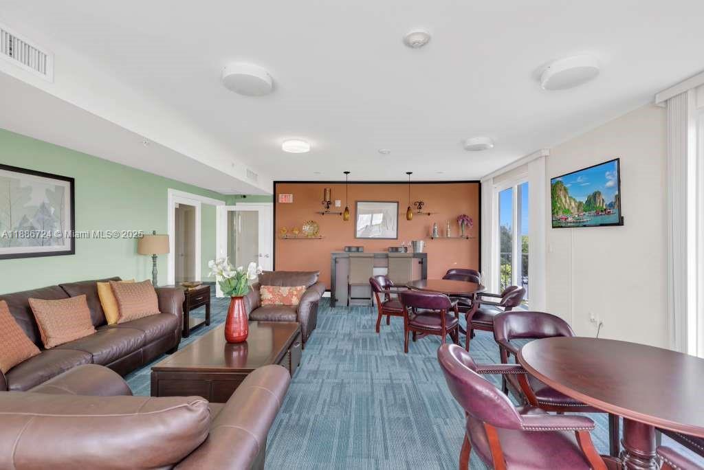 BRICKELL WAY CONDO - Residential