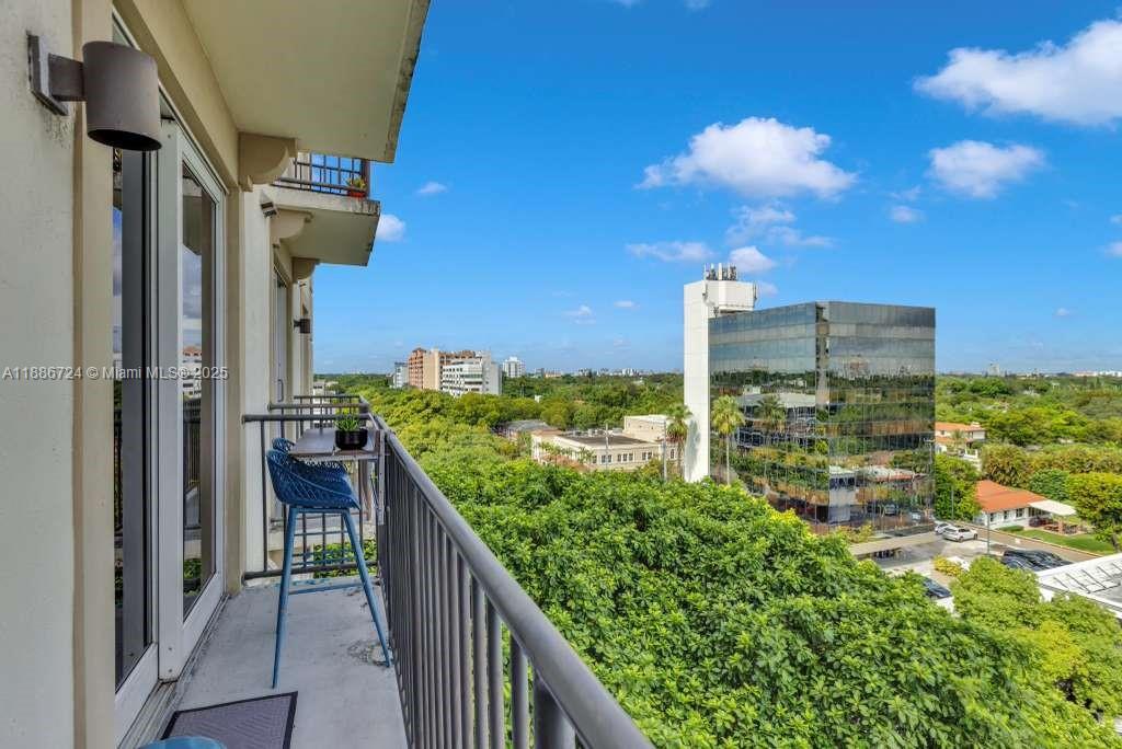 BRICKELL WAY CONDO - Residential
