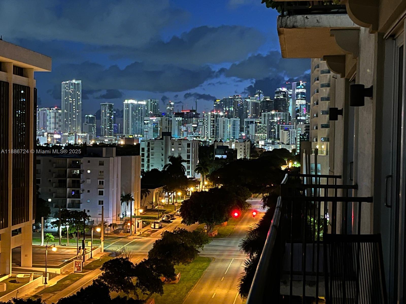 BRICKELL WAY CONDO - Residential