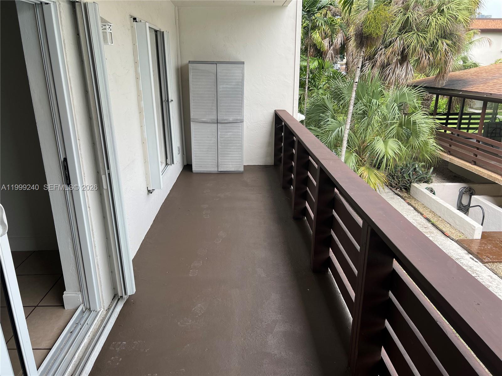 DADELAND CAPRI CONDO - Residential