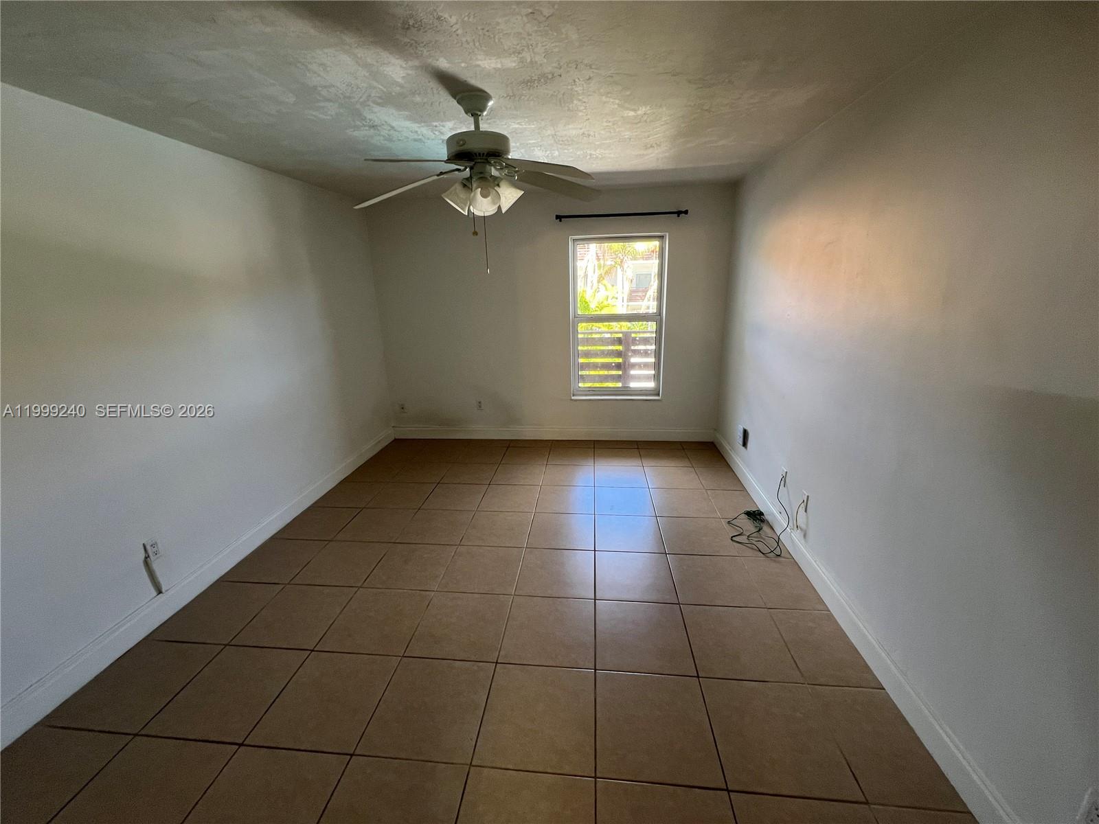 DADELAND CAPRI CONDO - Residential