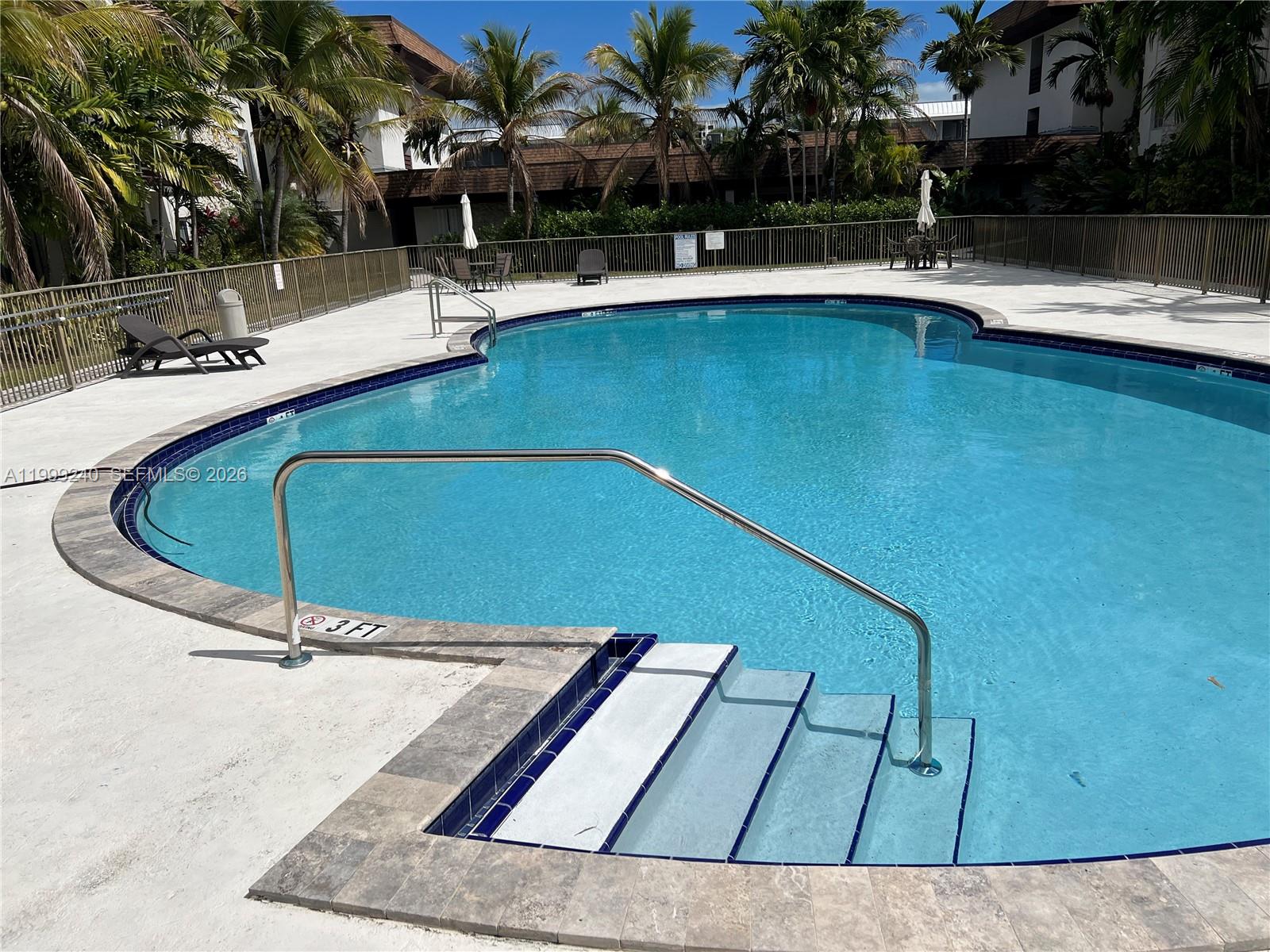 DADELAND CAPRI CONDO - Residential