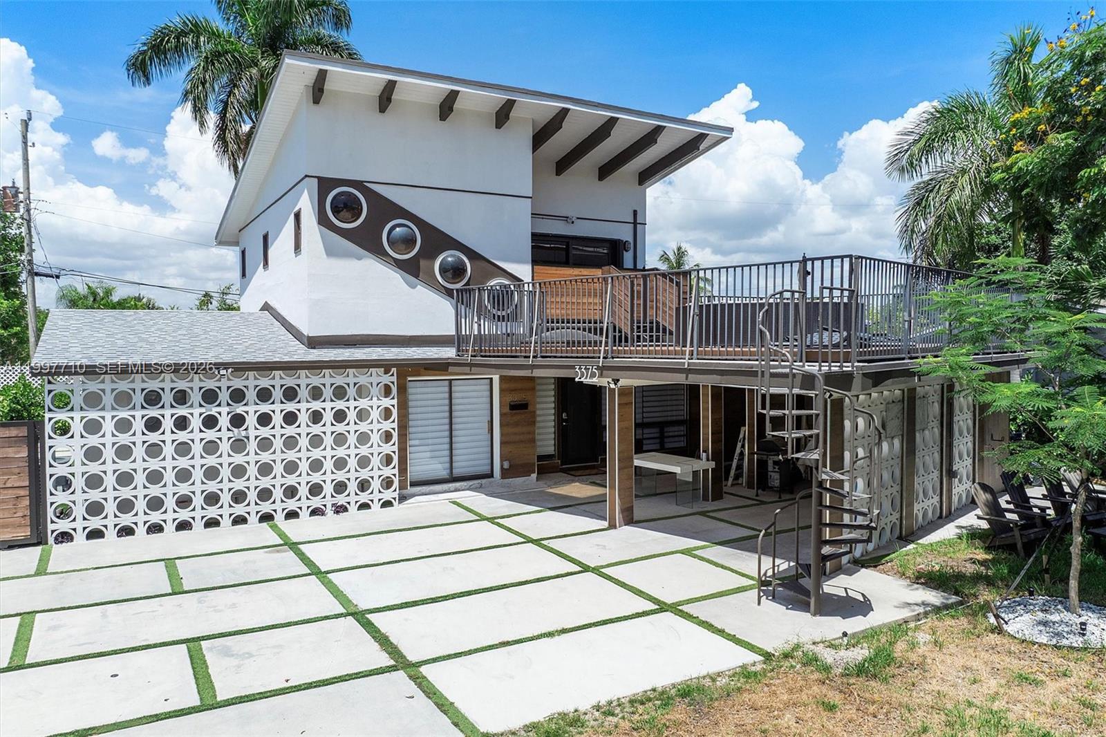 CORAL WOODS - Residential