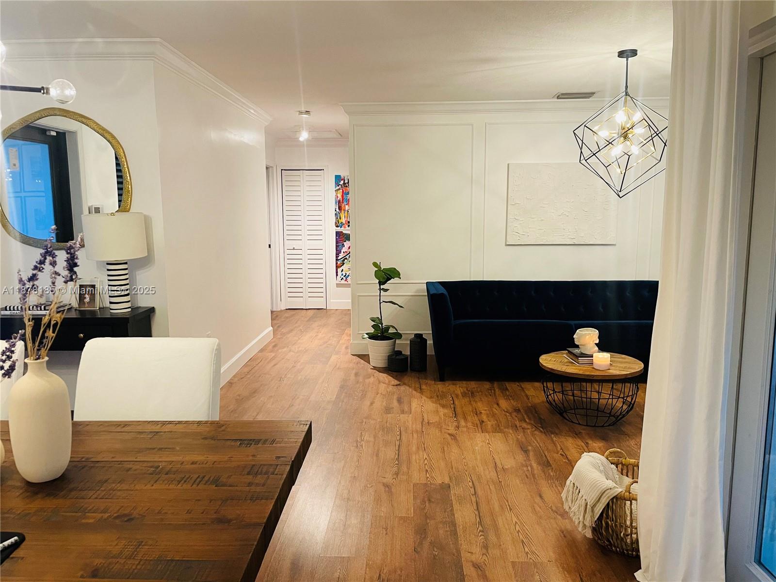 OAK PARK ESTATES SEC 1 - Residential