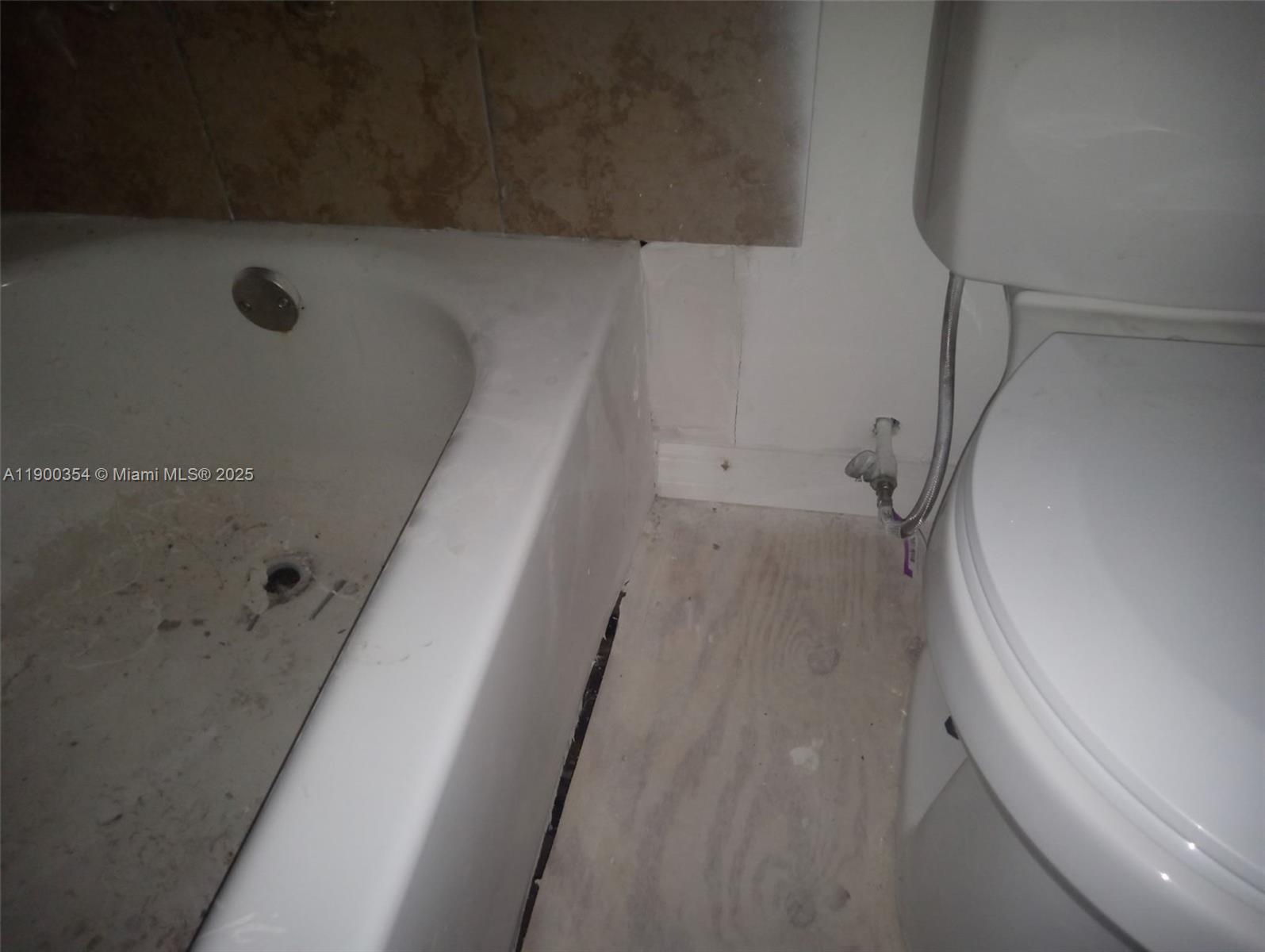 EDGEWOOD PARK - Residential