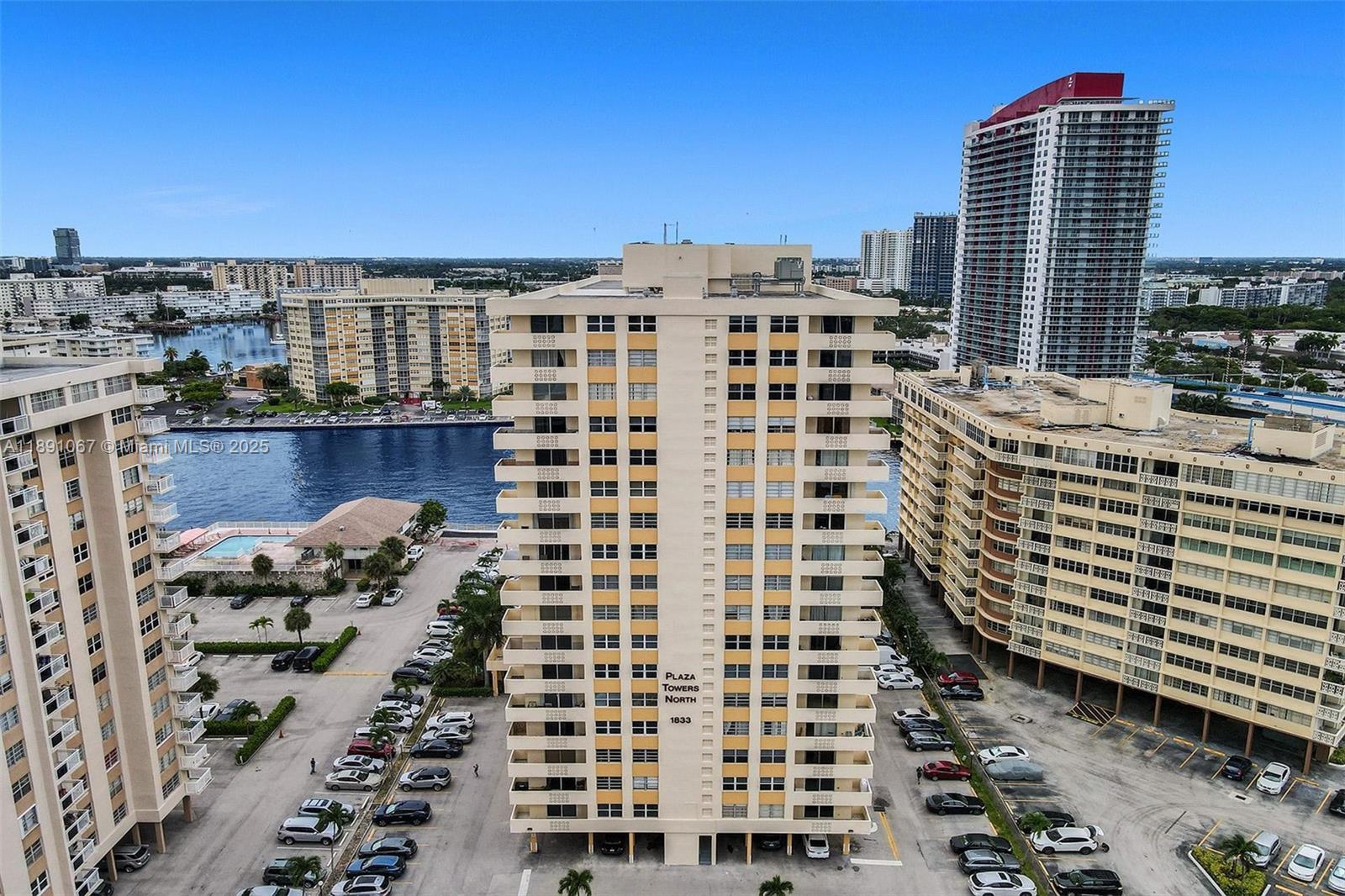 PLAZA TOWERS NORTH CONDO - Residential Lease