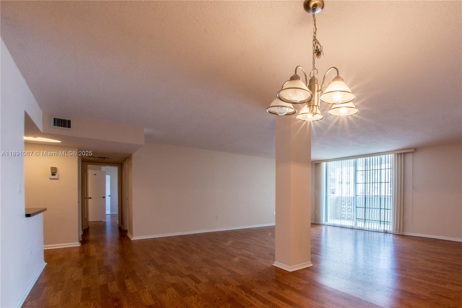 PLAZA TOWERS NORTH CONDO - Residential Lease