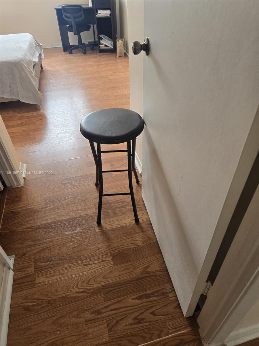 PLAZA TOWERS NORTH CONDO - Residential Lease