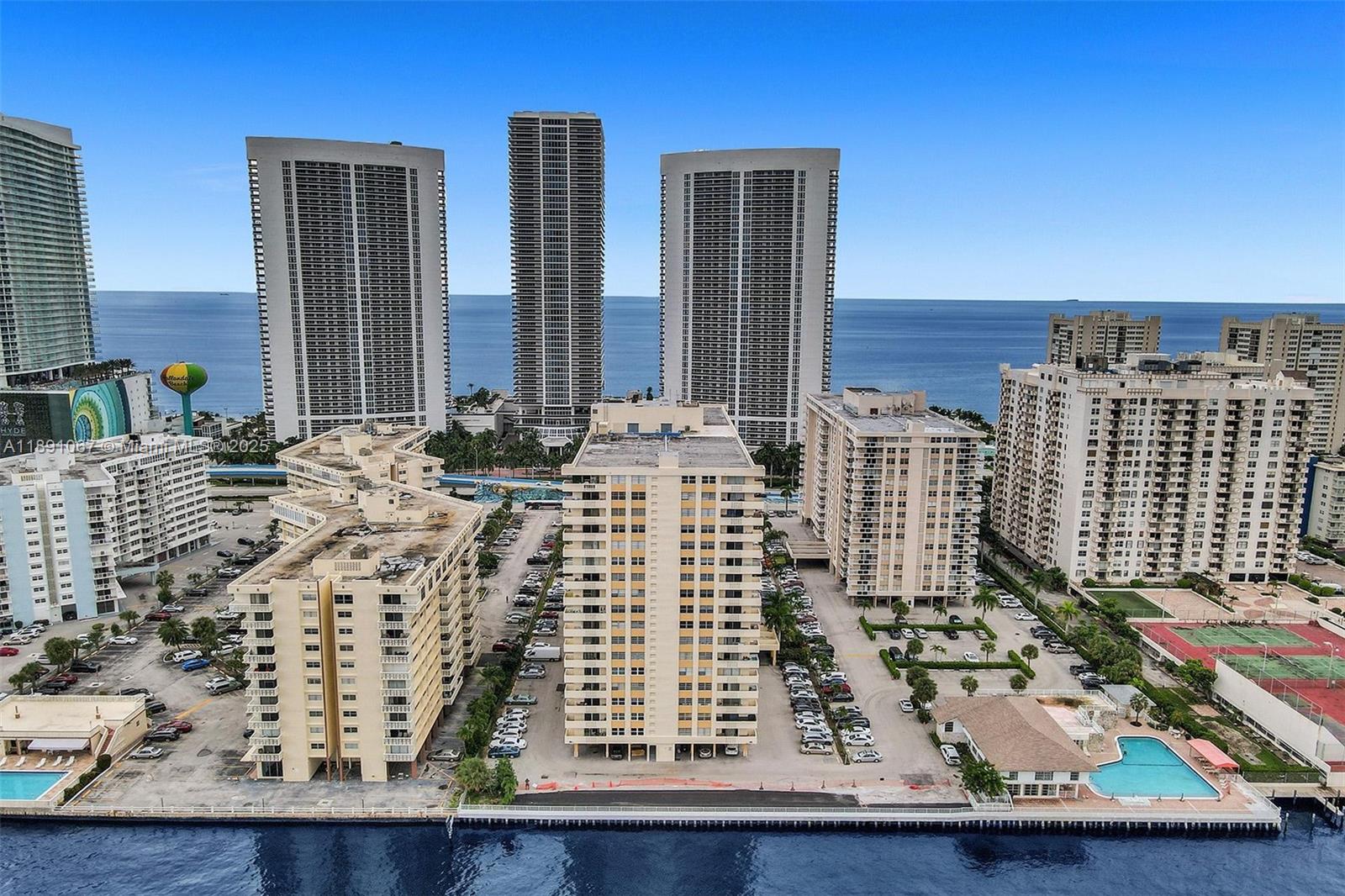 PLAZA TOWERS NORTH CONDO - Residential Lease