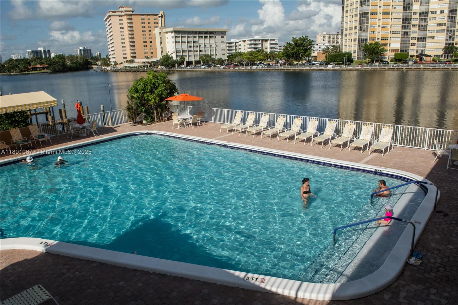 PLAZA TOWERS NORTH CONDO - Residential Lease