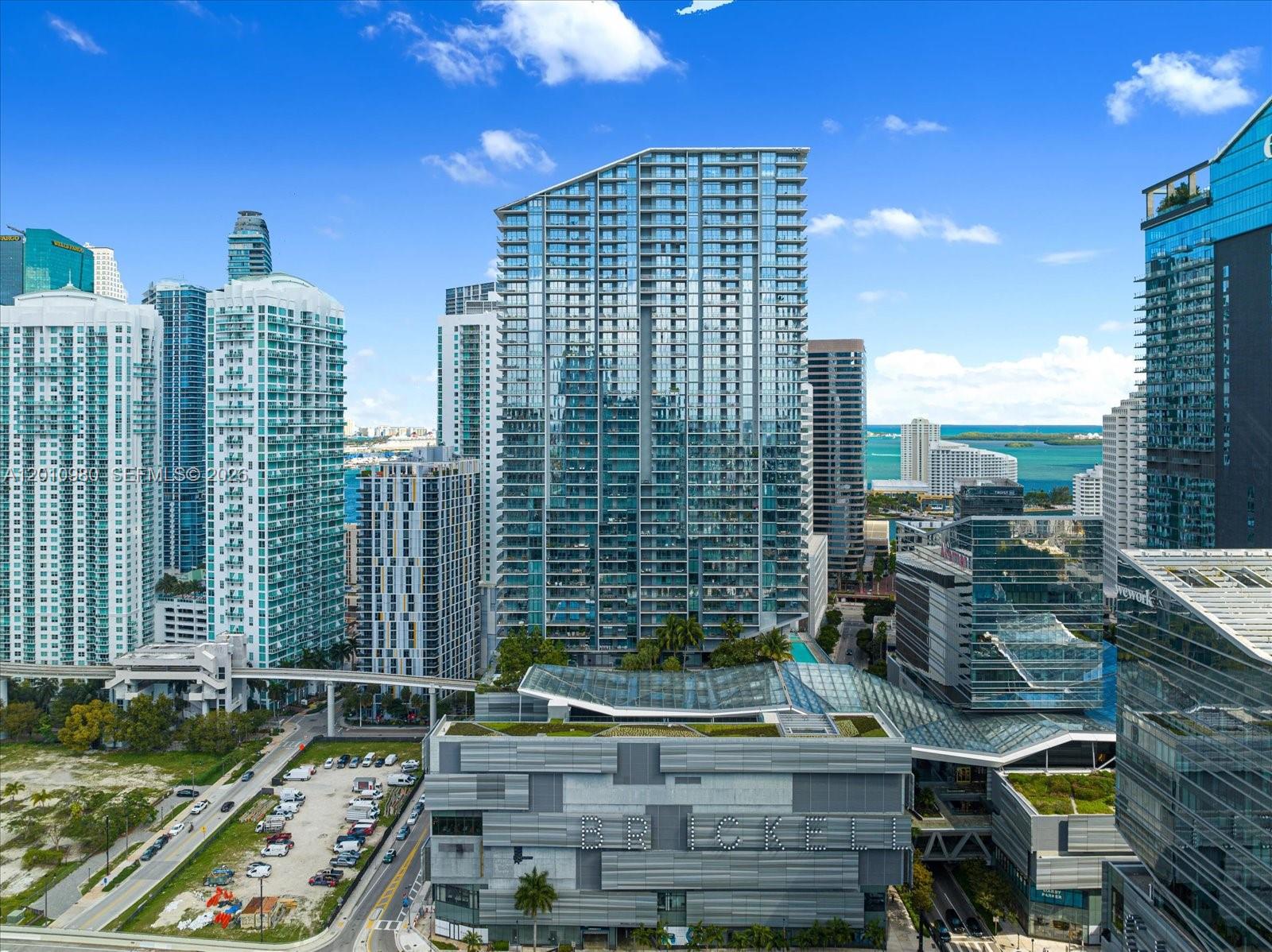 REACH CONDO - Residential
