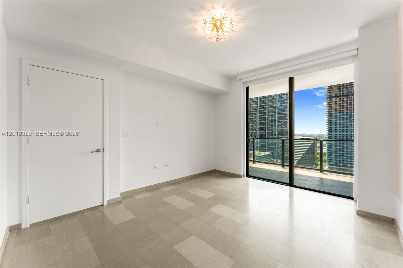 REACH CONDO - Residential