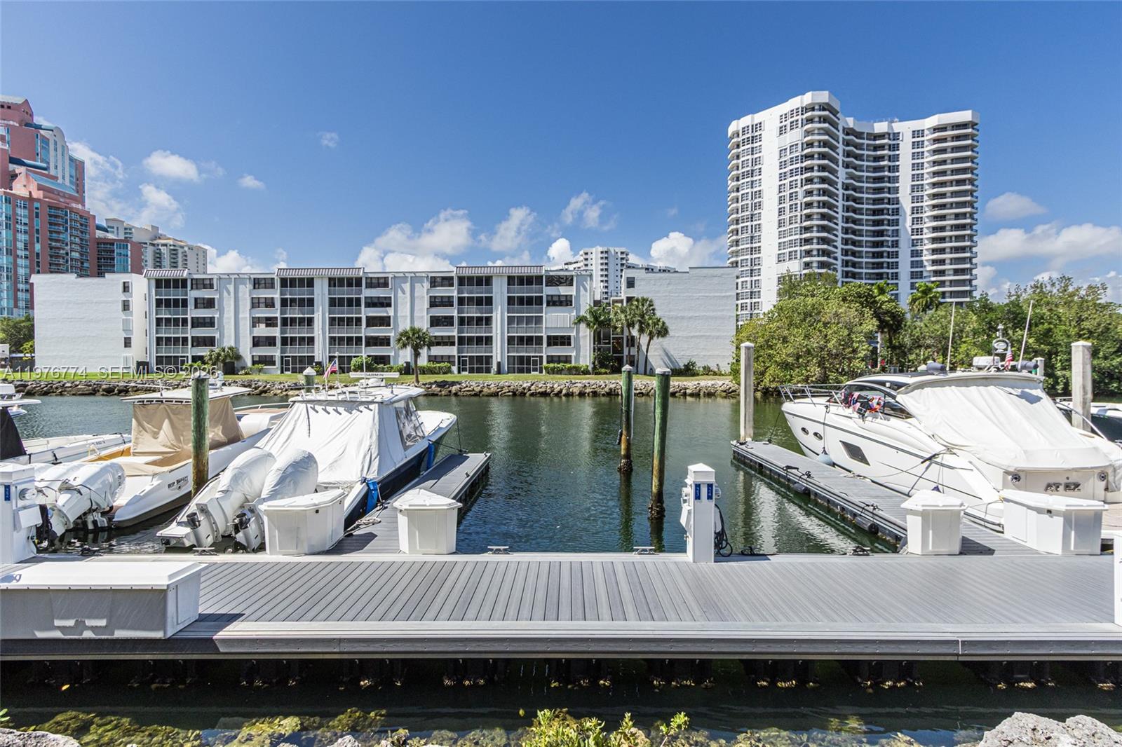 MYSTIC POINTE MARINA COND - Land