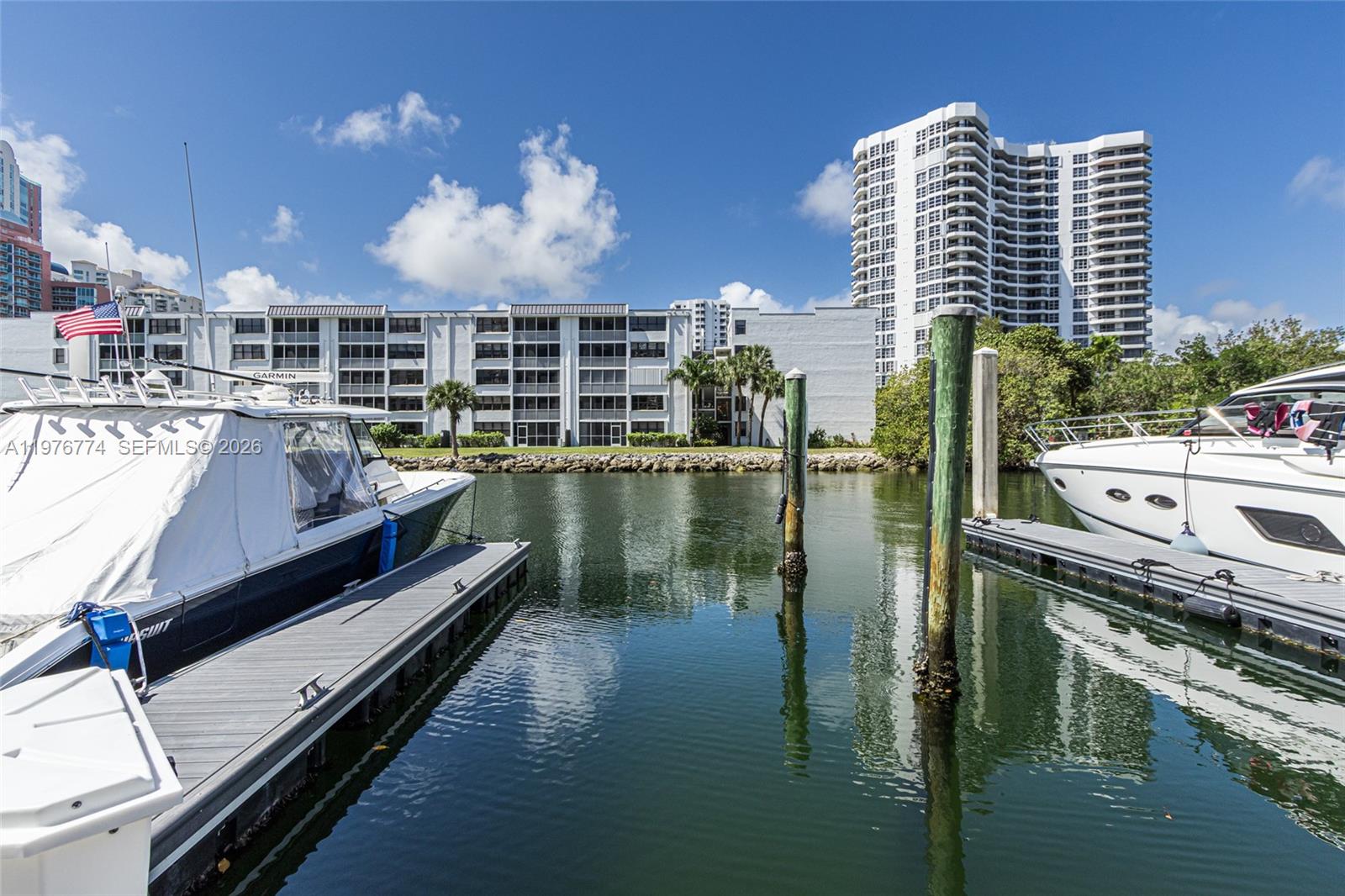 3575 Mystic Pointe Dr