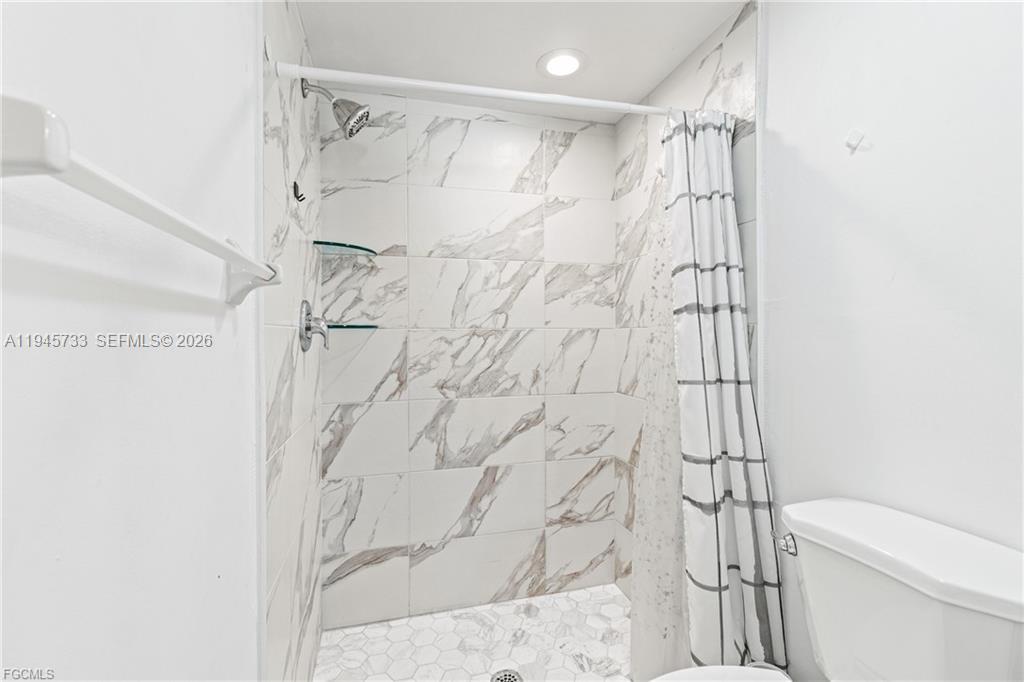 CAPE PARKWAY - Residential