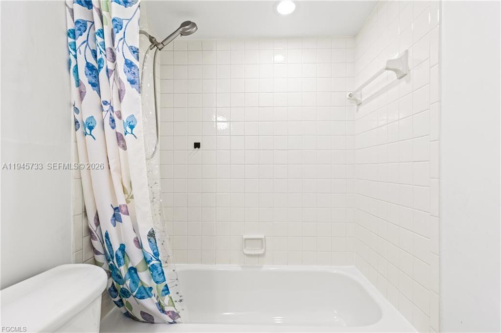 CAPE PARKWAY - Residential