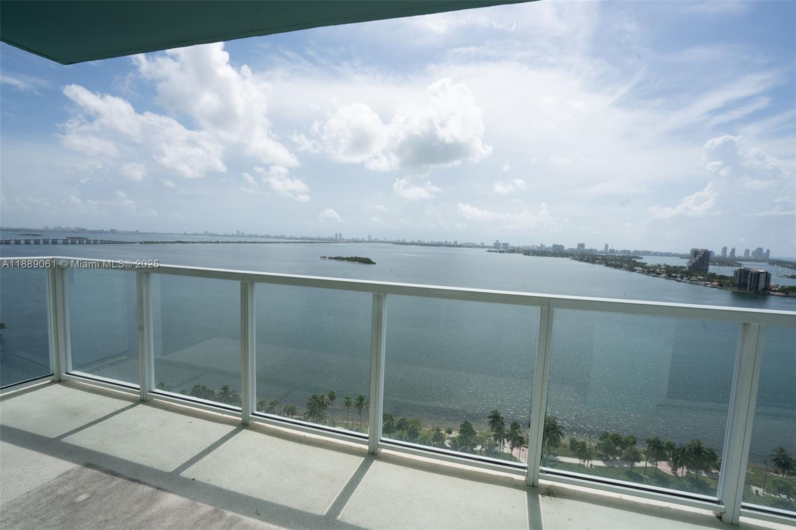 1900 N Bayshore Dr 2201