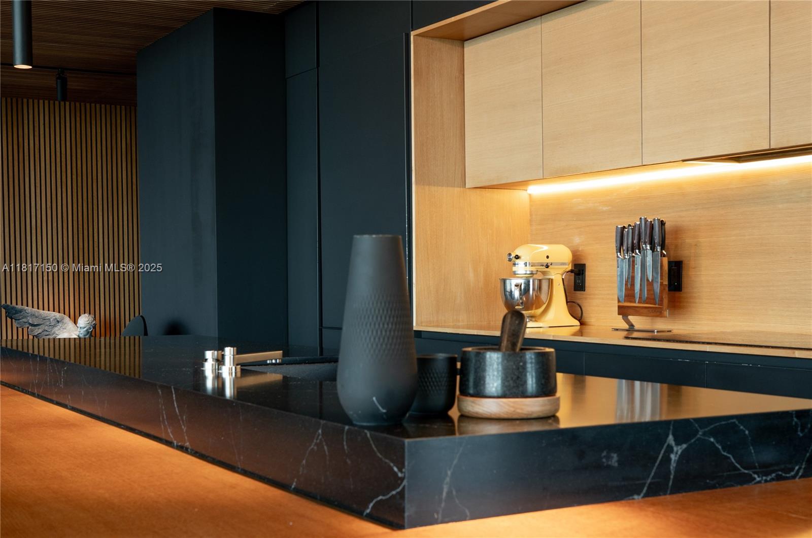 ECHO BRICKELL CONDO - Residential Lease