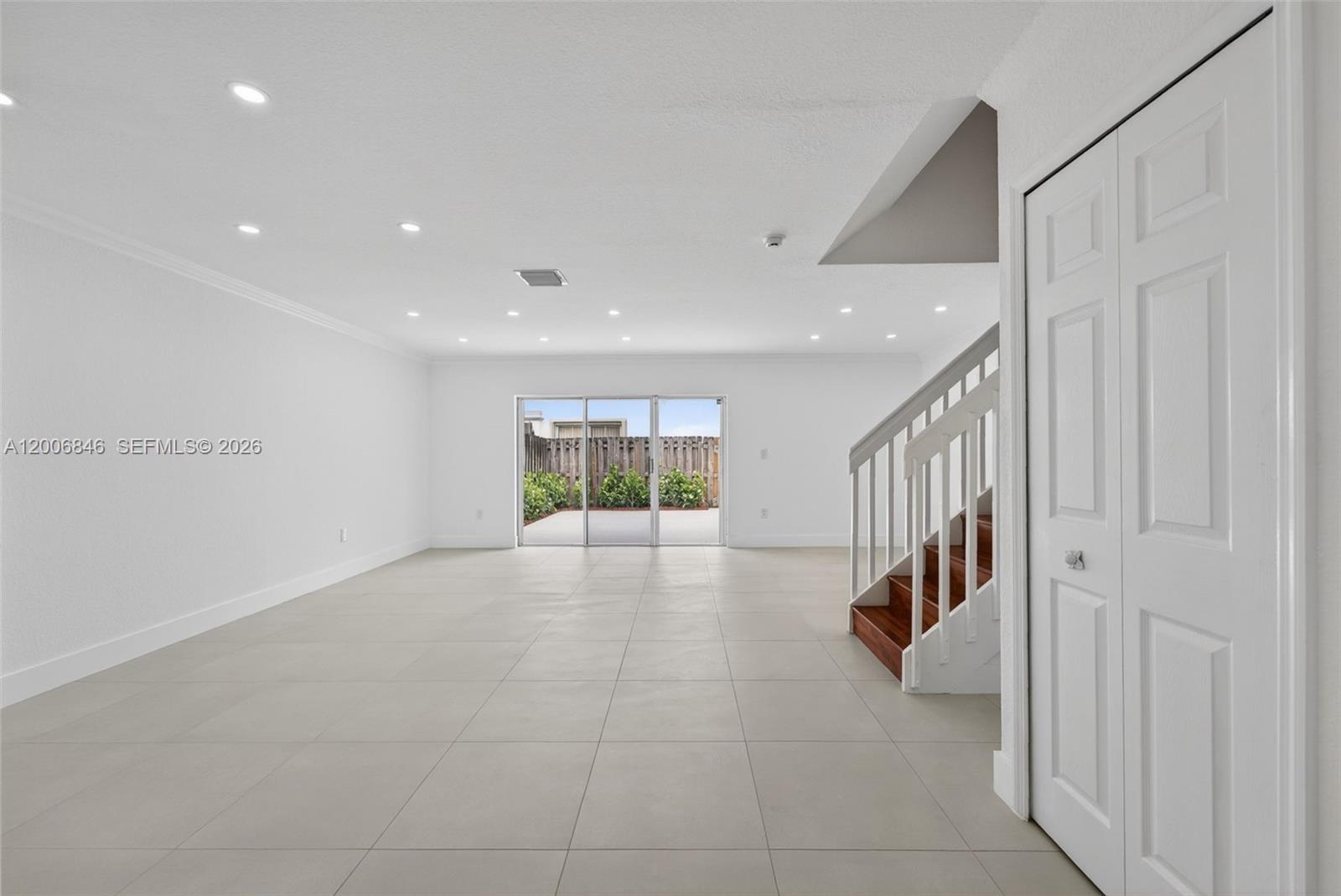 DIMENSIONS AT DORAL - Residential