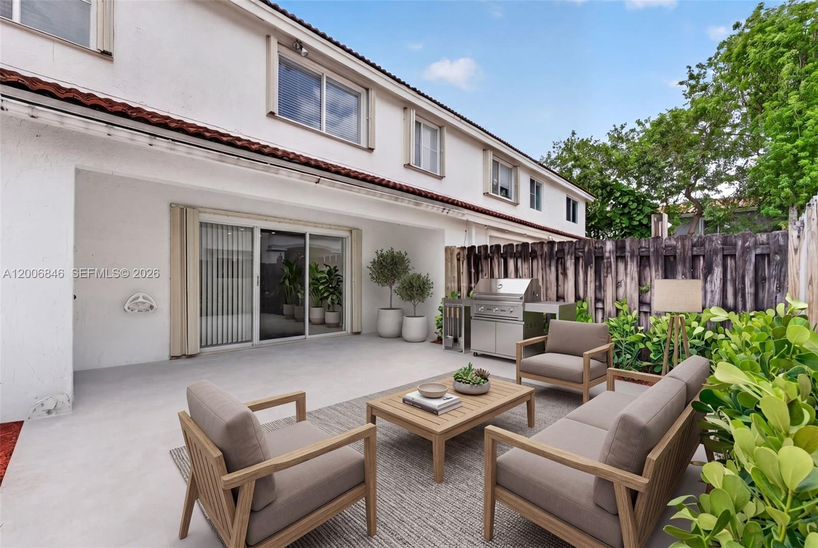 DIMENSIONS AT DORAL - Residential