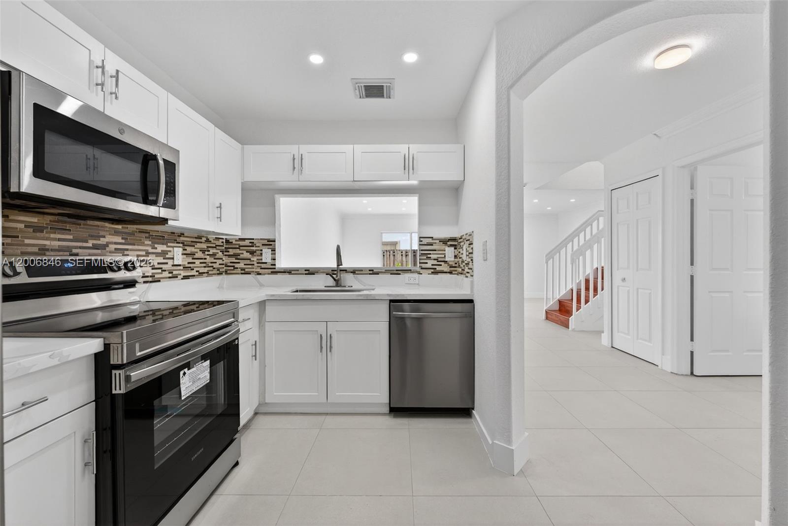 DIMENSIONS AT DORAL - Residential