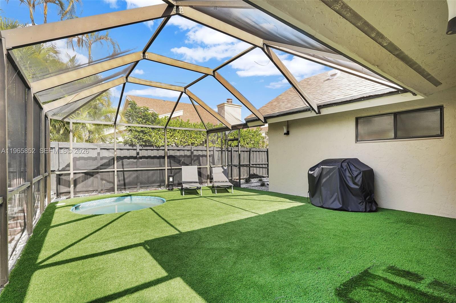 SIERRA DEL MAR - Residential