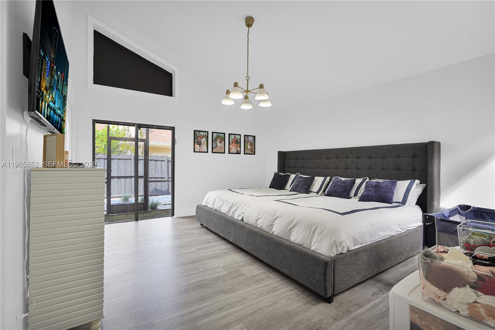 SIERRA DEL MAR - Residential