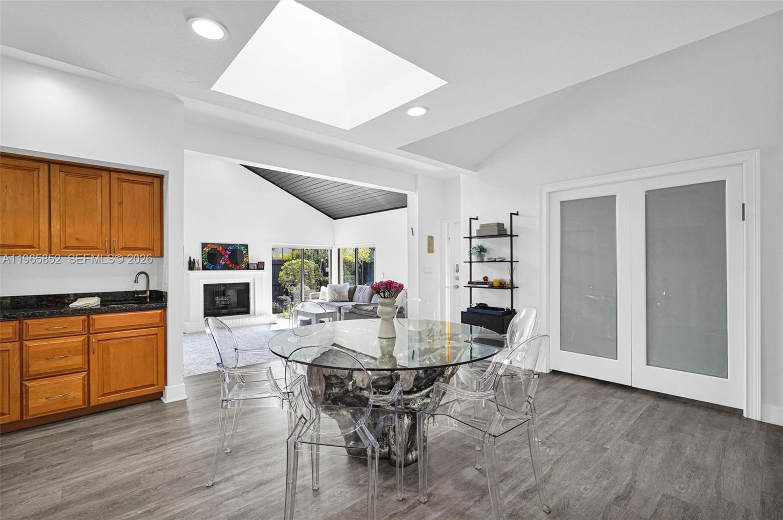 SIERRA DEL MAR - Residential