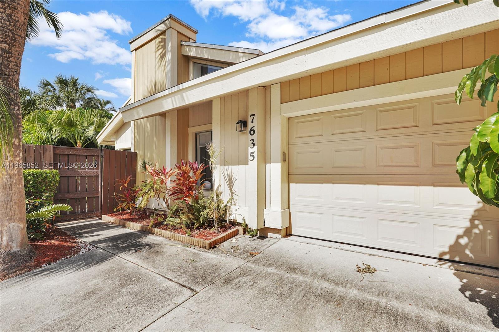 SIERRA DEL MAR - Residential