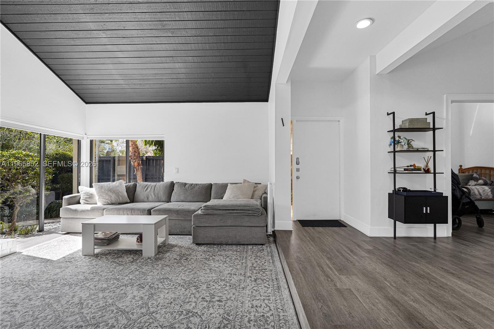 SIERRA DEL MAR - Residential