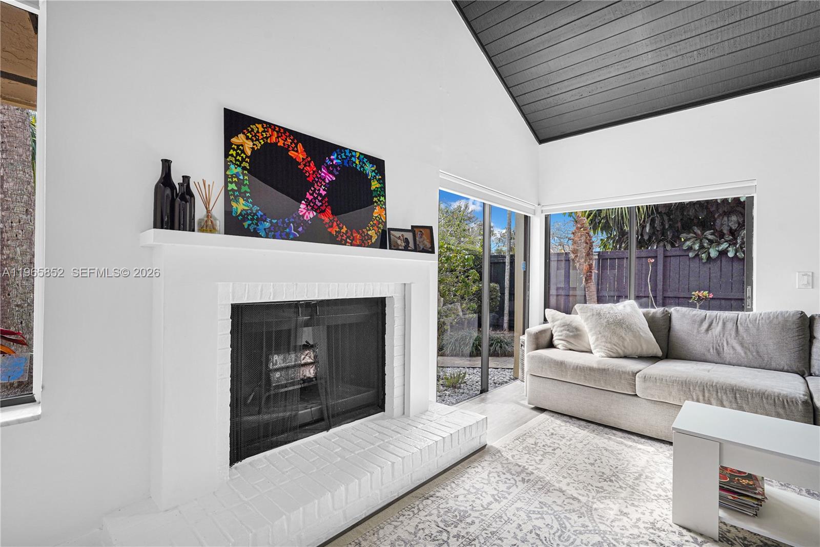 SIERRA DEL MAR - Residential