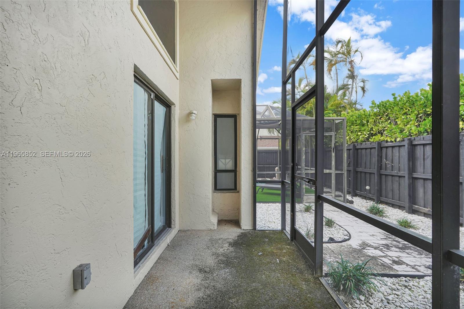 SIERRA DEL MAR - Residential