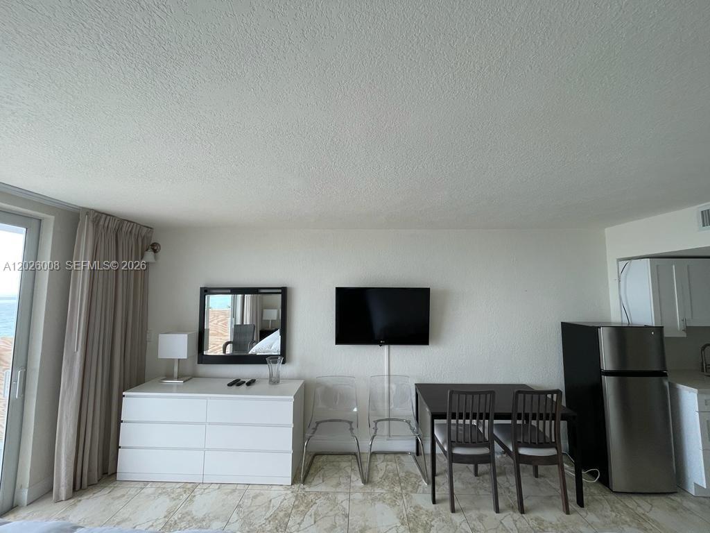 , Sunny Isles Beach, FL, 33160/$195,000 3 1666391575