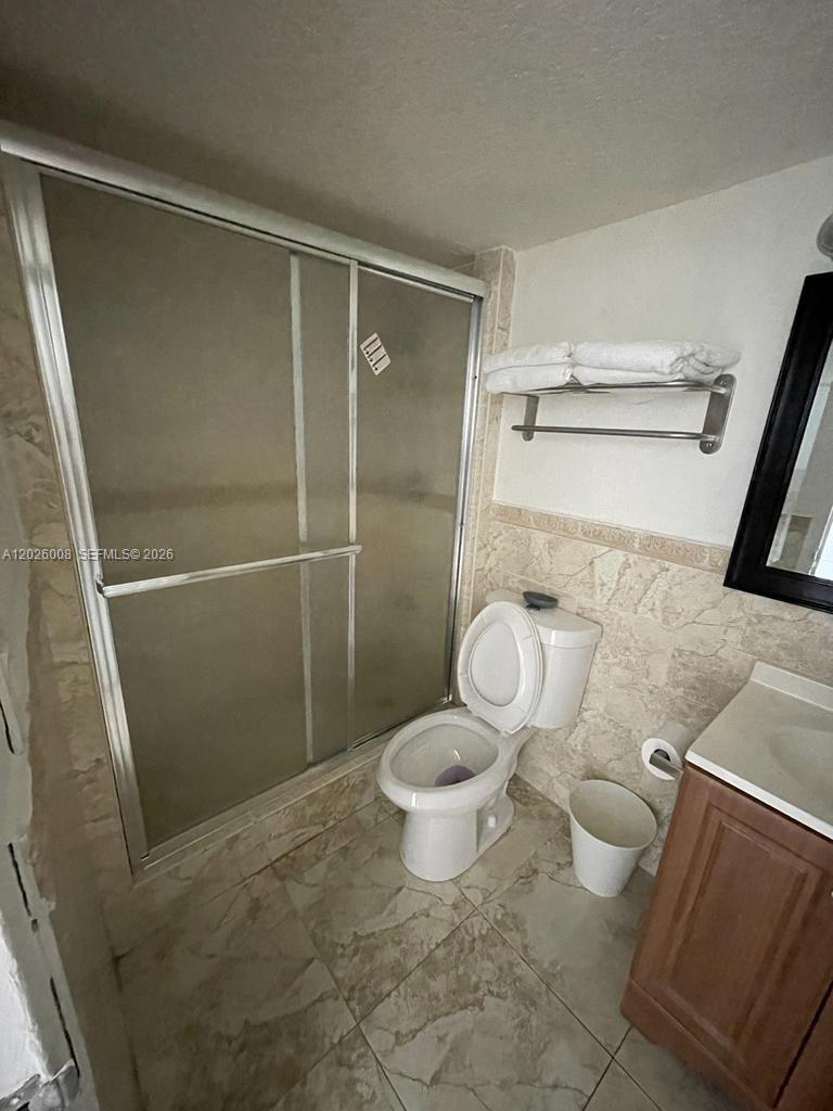 THE AVENTURA BEACH CLUB C - Residential