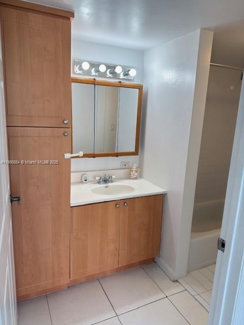 PLAZA OF AMERICAS CONDO P - Residential