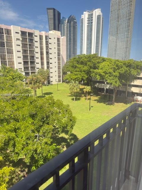 16919 N Bay Rd 507