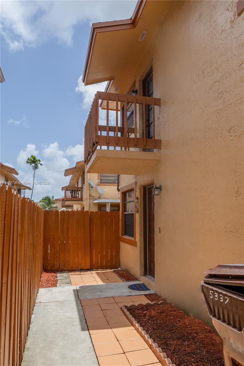 5337 W 23rd Ct 13-3