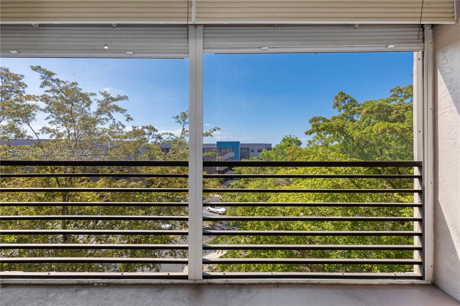 COLONY POINT 6 CONDO - Residential