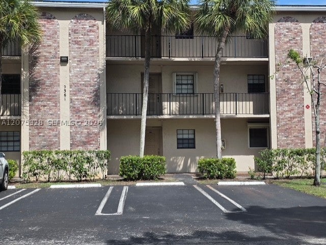 3361 NW 85th Ave