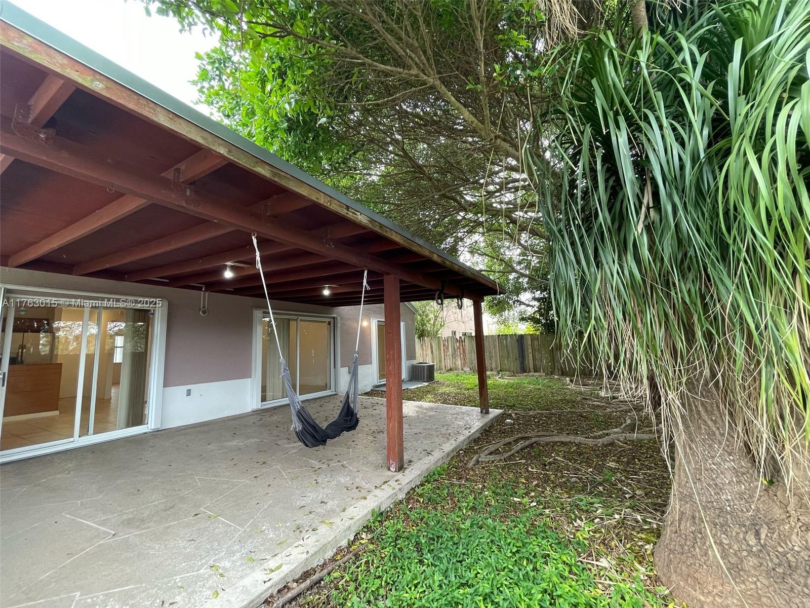 11783 Sw 272nd Ter, Homestead, Miami-Dade County, Florida - 3 Bedrooms  
2 Bathrooms - 