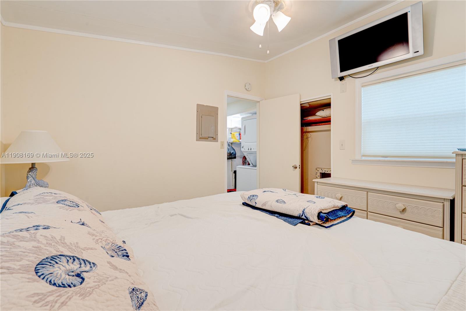 Outdoor Resorts (65.6) - Residential