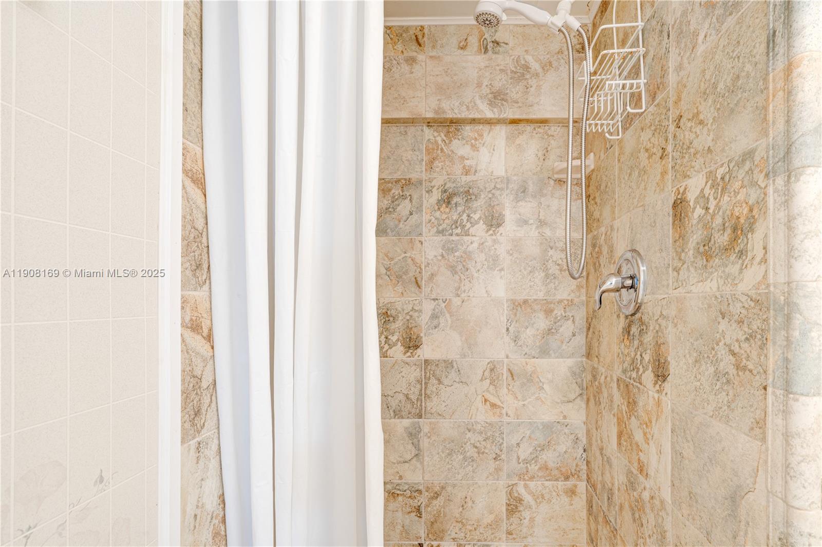 Outdoor Resorts (65.6) - Residential