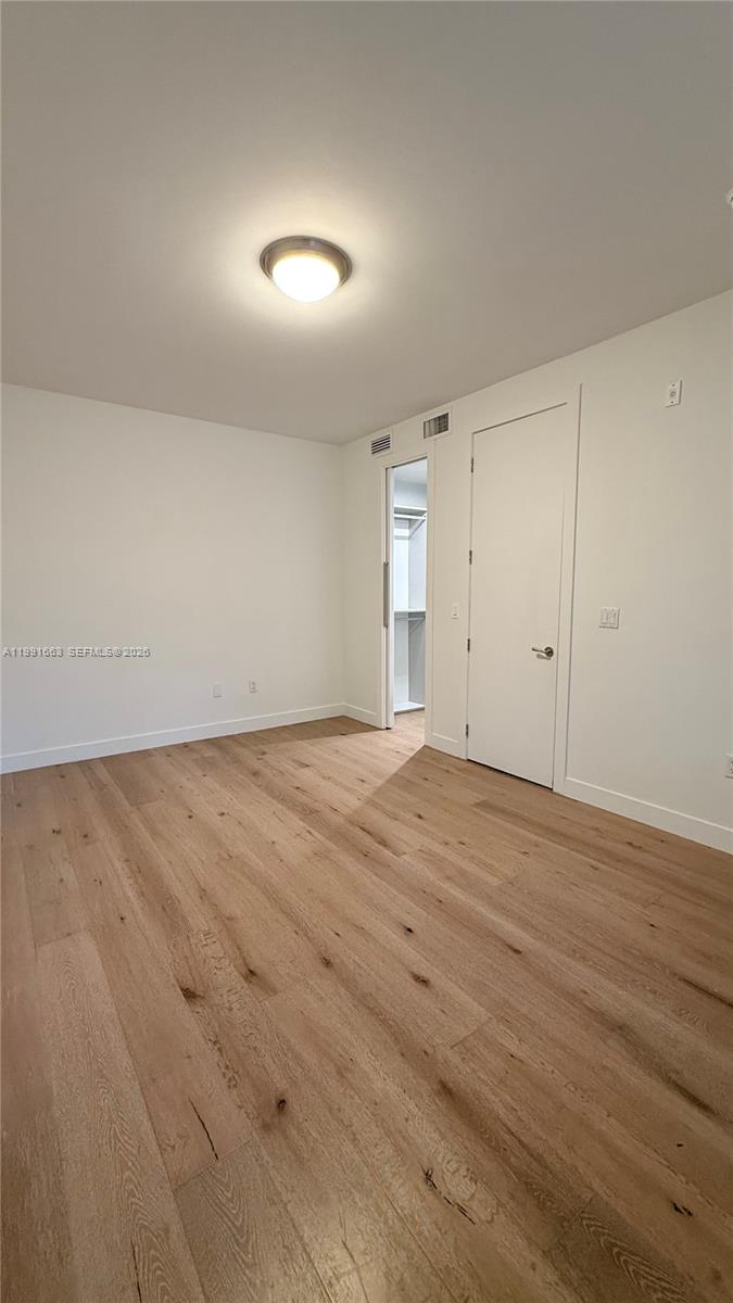 MID GOLF SUB - Residential Lease