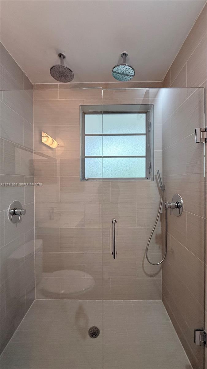 MID GOLF SUB - Residential Lease