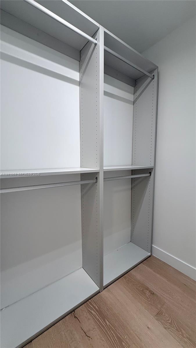 MID GOLF SUB - Residential Lease